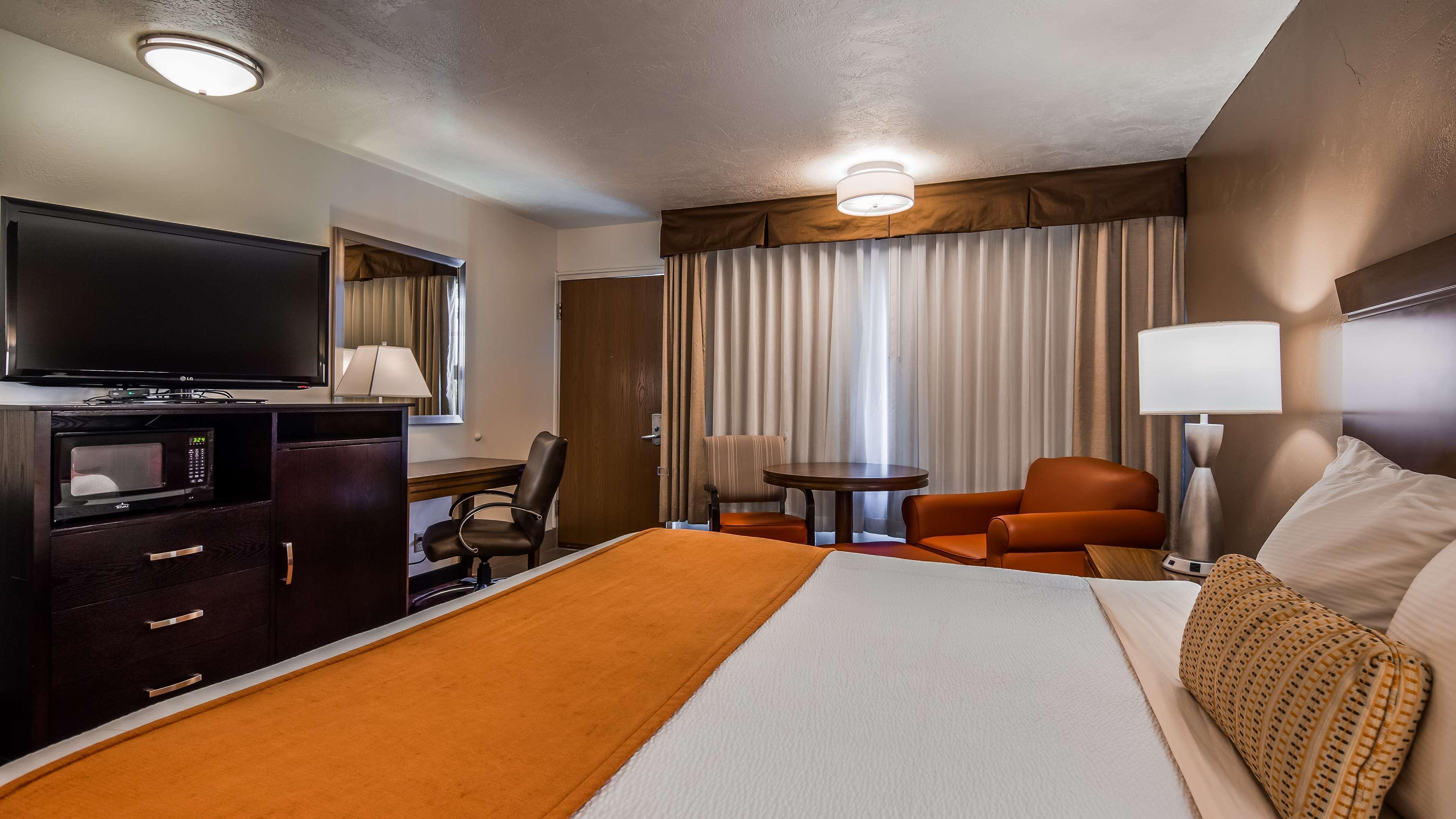 דילון Best Western Paradise Inn מראה חיצוני תמונה