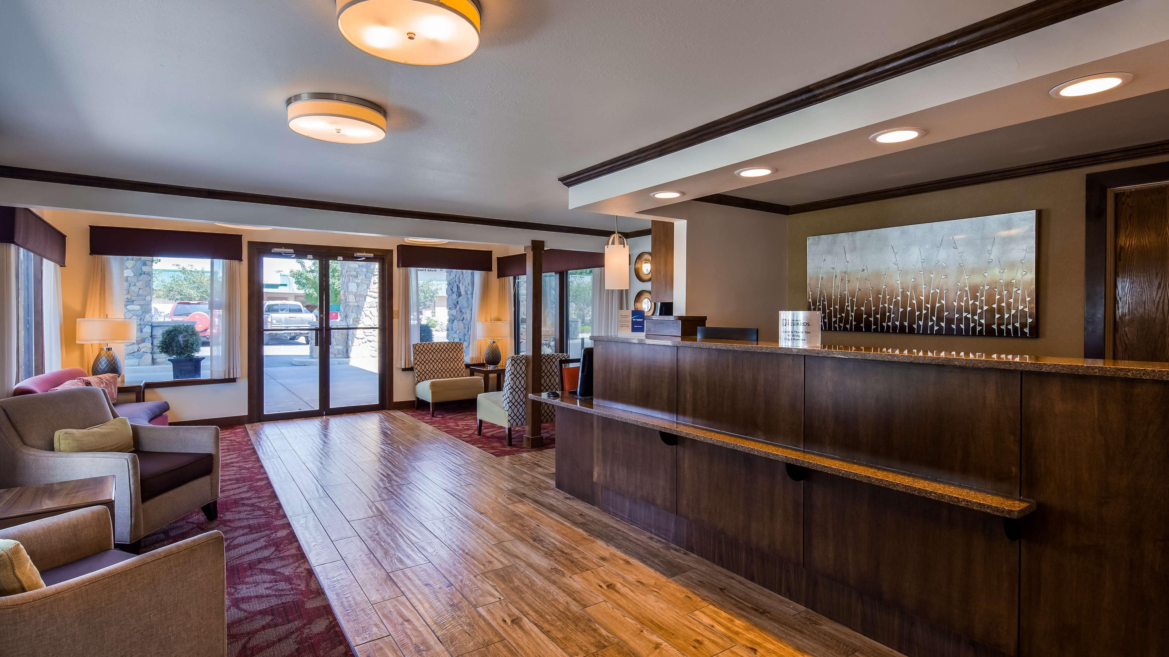 דילון Best Western Paradise Inn מראה חיצוני תמונה